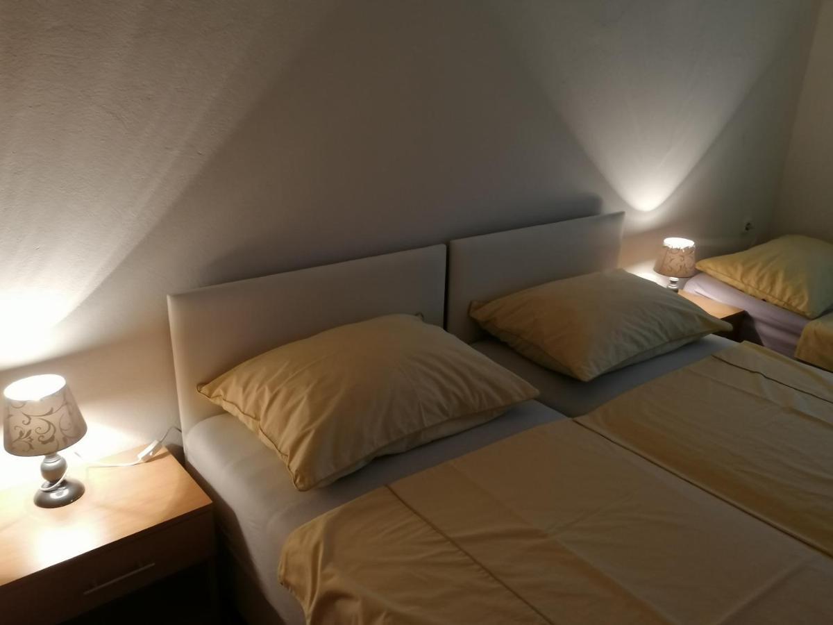 Apartmani Ivana Senj Zengg Kültér fotó