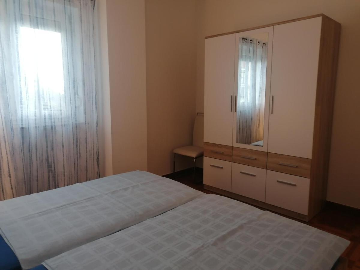 Apartmani Ivana Senj Zengg Kültér fotó