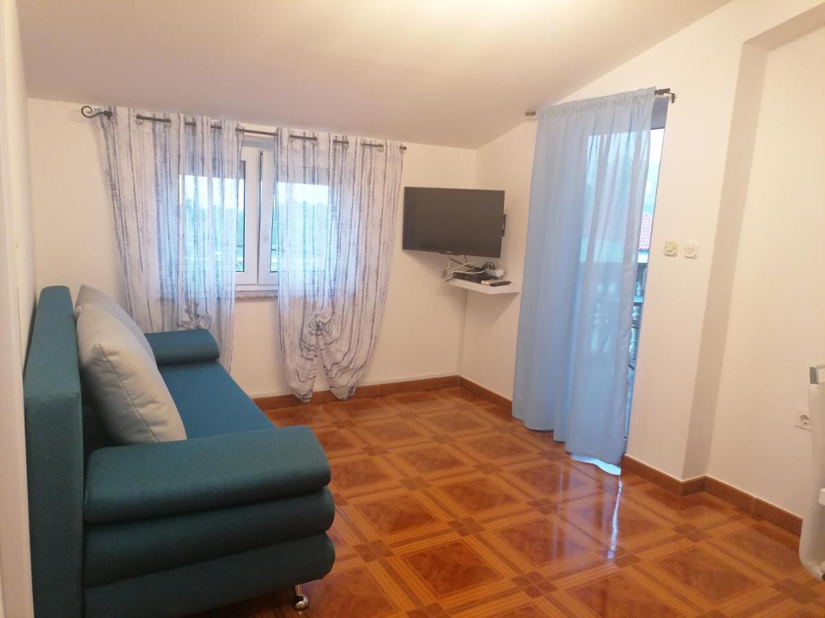 Apartmani Ivana Senj Zengg Kültér fotó